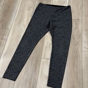 EUC Women’s Wild Fable Brand Stretch Sparkle Yoga Pants Leggings Size Large L